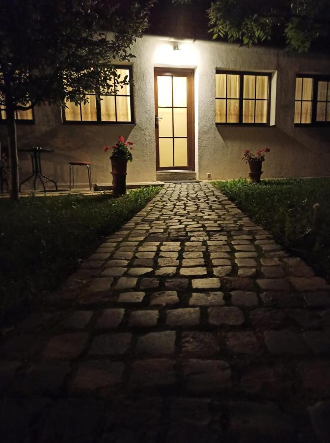 Courtyard Studio Oradea Zewnętrze zdjęcie